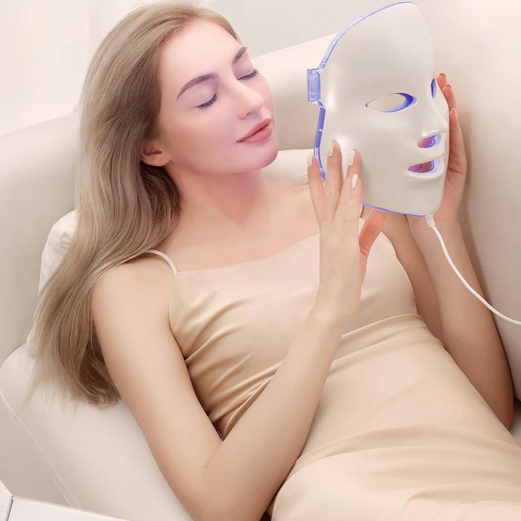 Máscara Facial LED con Tecnología de Cromoterapia®, Innovación para tu Piel 😍 50%OFF 🎁