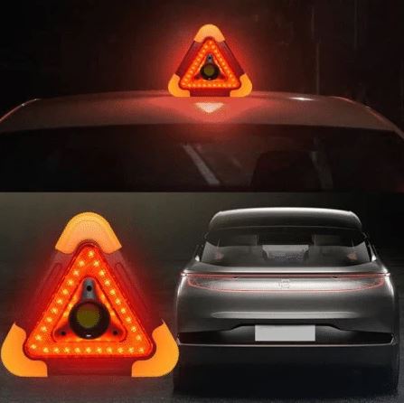 Triángulo LED Salvavidas 5 en 1:🚨 ¡La Emergencia No Espera! Protege 🔥
